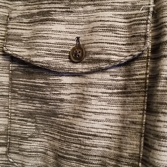 Ocean Current button down - Picture 3 of 4